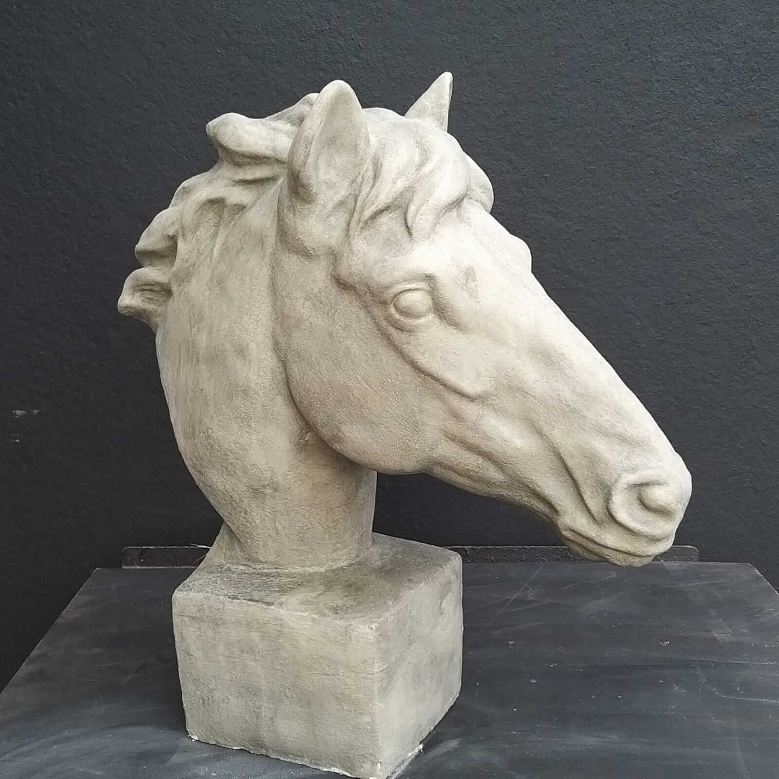 horse_statue