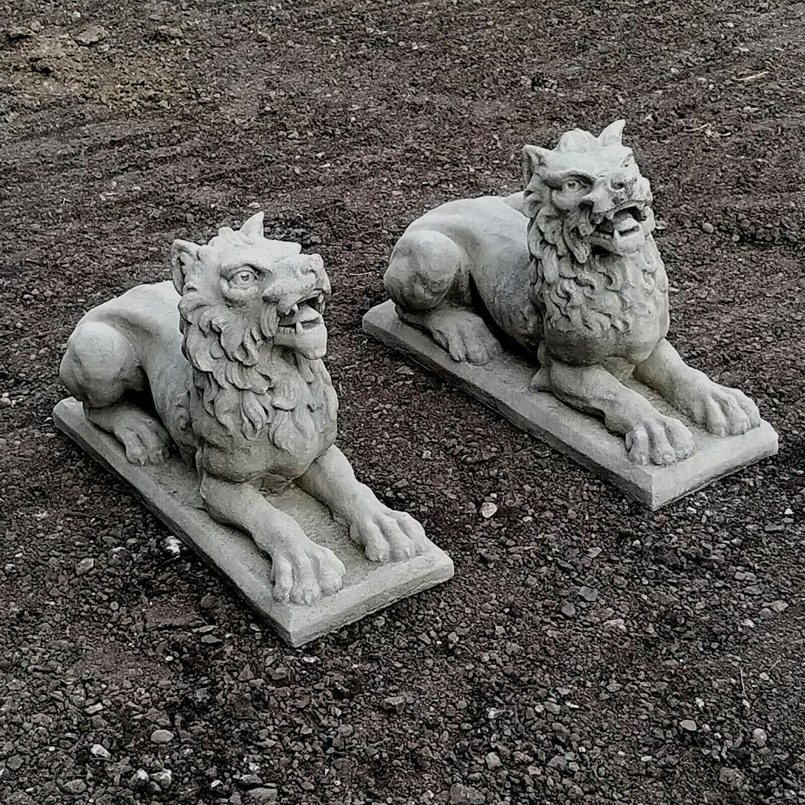 old_english_gothic_lion_statues